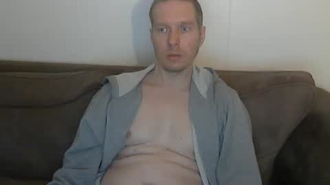 2small4you83 online show from 02/13/26, 11:28