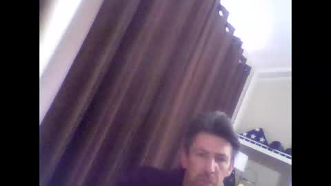 Snapshot of 333fffej chatting on 10/28/25, 06:10 333fffej online show from 10/28/25, 06:10