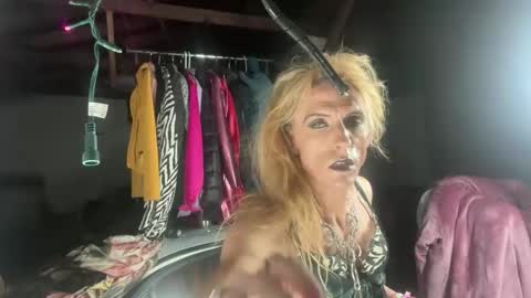 3jackieeikcaj3 online show from 03/15/26, 05:46