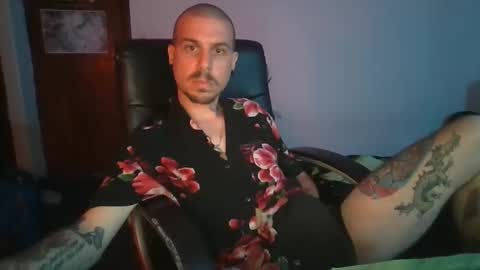 Snapshot of 3n3v3 chatting on 11/12/25, 03:29 3n3v3 online show from 11/12/25, 03:29