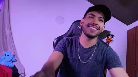 E V I L online show from 02/04/26, 12:05