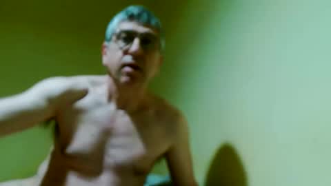 Snapshot of 41bigdick41 chatting on 04/29/26, 04:27 41bigdick41 online show from 04/29/26, 04:27