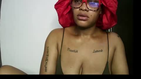 Snapshot of 420ebony_goddess chatting on 07/20/26, 07:11 goddess zuri online show from 07/20/26, 07:11
