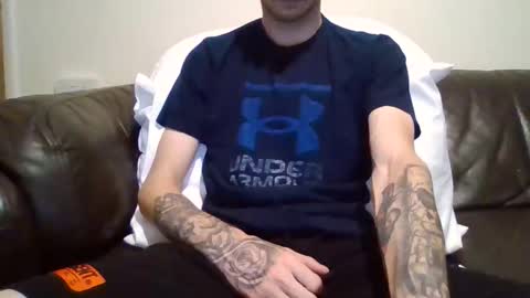 420feetloverr420 online show from 09/17/25, 11:50