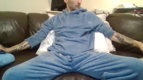 420feetloverr420 online show from 03/20/26, 09:41