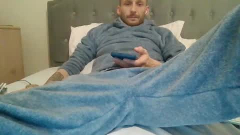 420feetloverr420 online show from 03/28/26, 09:36