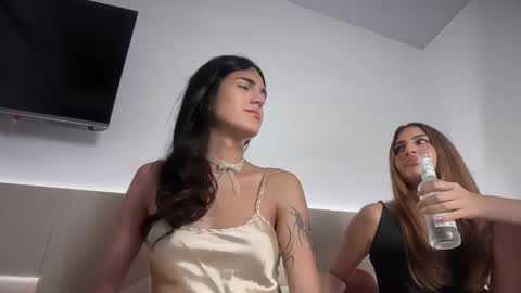 Snapshot of 4444ngel chatting on 09/28/25, 11:32 Gabriela  online show from 09/28/25, 11:32