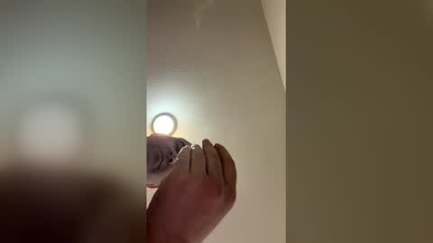 4724091076814629 online show from 04/18/26, 08:40