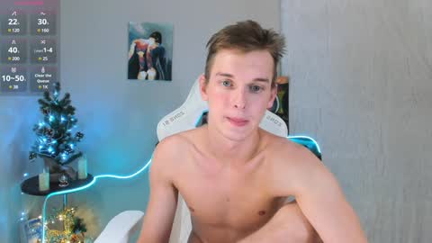 Snapshot of 4ever_dude chatting on 12/25/24, 09:24 Andrew online show from 12/25/24, 09:24