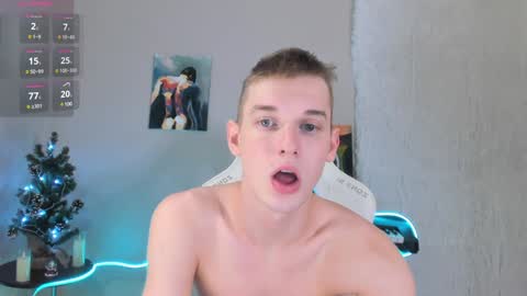 Snapshot of 4ever_dude chatting on 01/14/25, 03:43 Andrew online show from 01/14/25, 03:43