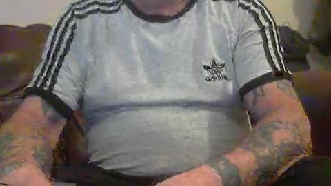 Snapshot of 50horn chatting on 02/09/25, 05:11 50horn online show from 02/09/25, 05:11