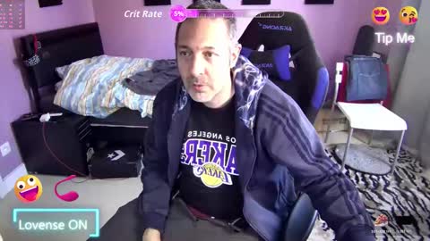 Larese Carlo online show from 04/23/26, 01:02