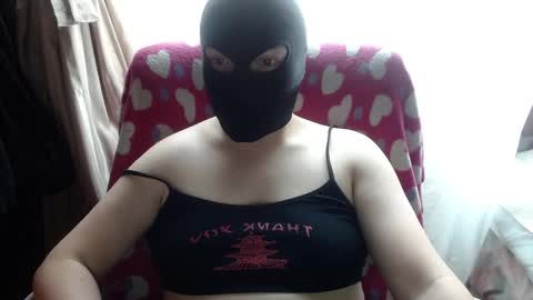 Snapshot of 666maskgirl chatting on 03/03/26, 05:08 SHANNON online show from 03/03/26, 05:08