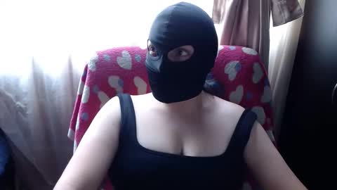 Snapshot of 666maskgirl chatting on 05/18/26, 05:08 SHANNON online show from 05/18/26, 05:08