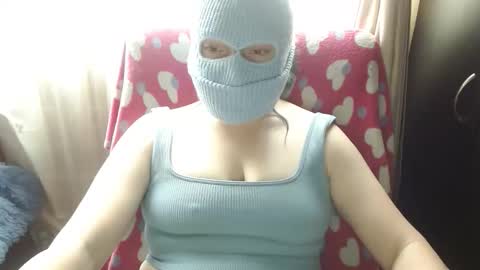 Snapshot of 666maskgirl chatting on 05/22/26, 05:07 SHANNON online show from 05/22/26, 05:07