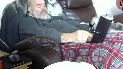 Snapshot of 66bear chatting on 11/22/25, 07:02 66bear online show from 11/22/25, 07:02