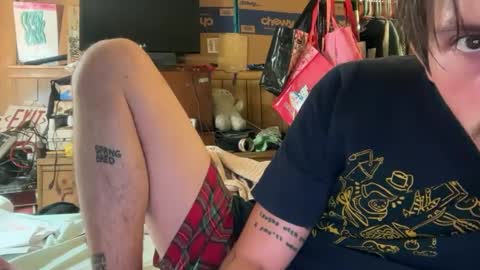 Snapshot of 69j0hndo chatting on 09/24/25, 02:04 FUCKR online show from 09/24/25, 02:04