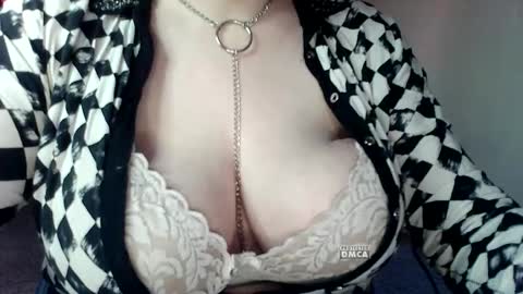 Snapshot of 6_dream_9 chatting on 11/23/25, 05:29 6_dream_9 online show from 11/23/25, 05:29