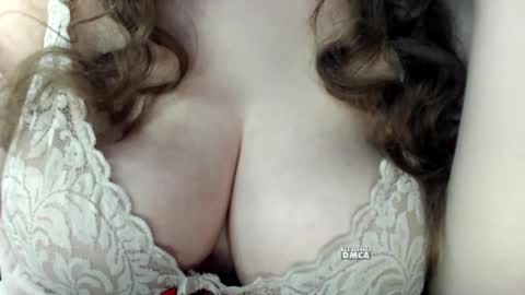 Snapshot of 6_dream_9 chatting on 11/27/25, 12:29 6_dream_9 online show from 11/27/25, 12:29