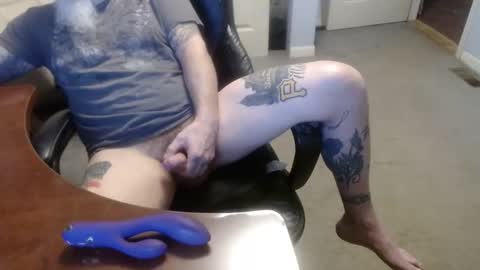 Snapshot of 70paborn chatting on 11/10/25, 06:18 MASTIFF online show from 11/10/25, 06:18