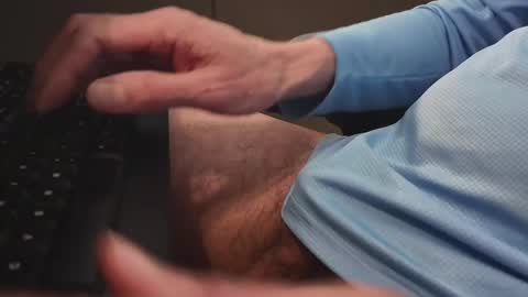 Snapshot of 7787sam chatting on 04/09/26, 05:51 7787sam online show from 04/09/26, 05:51