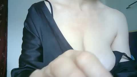 Lilu online show from 05/09/26, 10:31