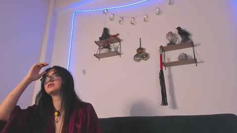 Snapshot of 77neferkitty77 chatting on 11/09/25, 02:32 online show from 11/09/25, 02:32