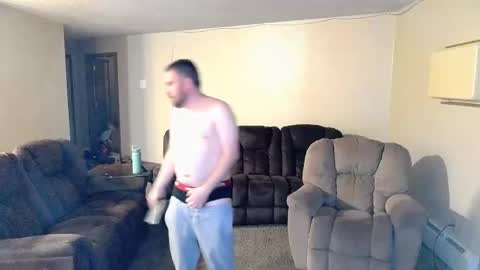 Snapshot of 7_inch_hole_punch chatting on 12/25/24, 02:46 7inch hole punch online show from 12/25/24, 02:46