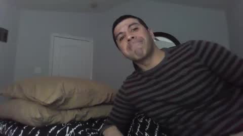 Snapshot of 7straightuncut chatting on 01/02/25, 07:33 mandouncut online show from 01/02/25, 07:33