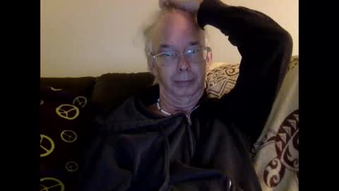 Snapshot of 808dred chatting on 06/11/26, 10:24 808dred online show from 06/11/26, 10:24