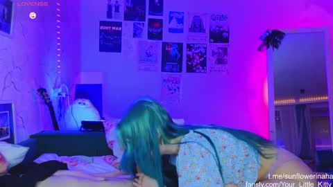 Snapshot of 819sunflowerinahat2016 chatting on 01/29/25, 03:26 Cornelia and Dante online show from 01/29/25, 03:26