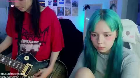 Snapshot of 819sunflowerinahat2016 chatting on 03/09/25, 11:58 Cornelia and Dante online show from 03/09/25, 11:58