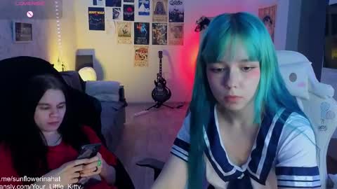 Snapshot of 819sunflowerinahat2016 chatting on 03/09/25, 07:48 Cornelia and Dante online show from 03/09/25, 07:48