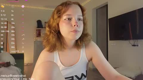 Snapshot of 819sunflowerinahat2016 chatting on 10/27/25, 12:09 Cornelia and Dante online show from 10/27/25, 12:09