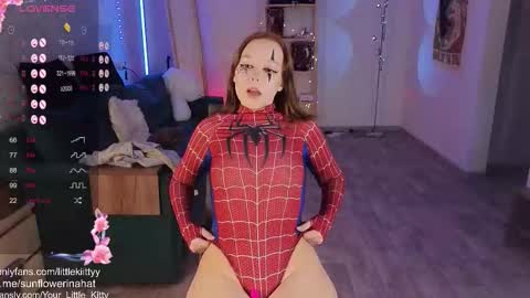 Snapshot of 819sunflowerinahat2016 chatting on 10/31/25, 11:22 Cornelia and Dante online show from 10/31/25, 11:22