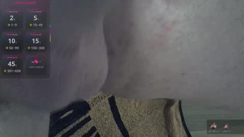 Snapshot of 81_harterschwanz chatting on 12/22/25, 06:21 Maximilian Max online show from 12/22/25, 06:21