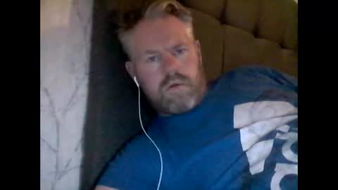 81jonnyx online show from 12/31/24, 03:31