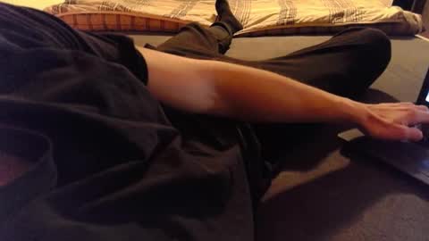 Snapshot of 87johnny chatting on 12/24/24, 08:05 87johnny online show from 12/24/24, 08:05