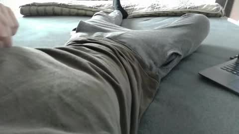 Snapshot of 87johnny chatting on 01/01/25, 01:16 87johnny online show from 01/01/25, 01:16