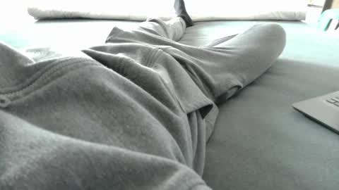 Snapshot of 87johnny chatting on 02/15/25, 02:33 87johnny online show from 02/15/25, 02:33