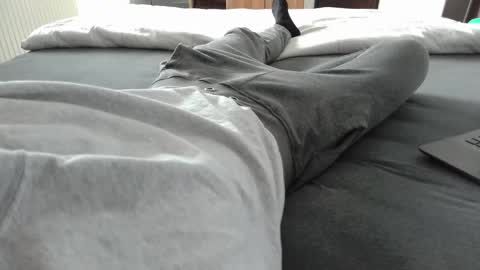 Snapshot of 87johnny chatting on 02/16/25, 09:48 87johnny online show from 02/16/25, 09:48