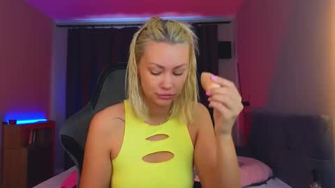 Snapshot of 88_nura chatting on 09/16/25, 02:45 Nura online show from 09/16/25, 02:45