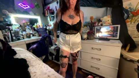 That girl online show from 01/11/26, 11:15