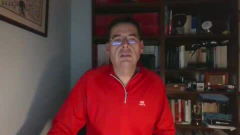 8age online show from 12/16/25, 10:15