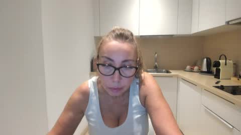 8ciara online show from 11/13/25, 01:21