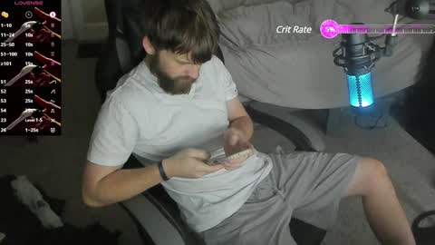 Snapshot of 8inchchaterbater chatting on 01/10/25, 02:23 will online show from 01/10/25, 02:23