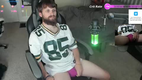 Snapshot of 8inchchaterbater chatting on 09/11/25, 02:06 will online show from 09/11/25, 02:06