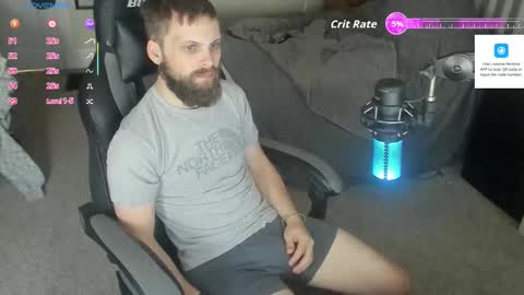 Snapshot of 8inchchaterbater chatting on 11/24/25, 02:28 will online show from 11/24/25, 02:28