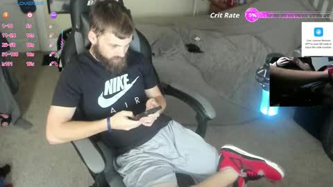 Snapshot of 8inchchaterbater chatting on 12/05/25, 02:47 will online show from 12/05/25, 02:47