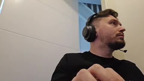 8inchdude93 online show from 05/20/26, 11:16